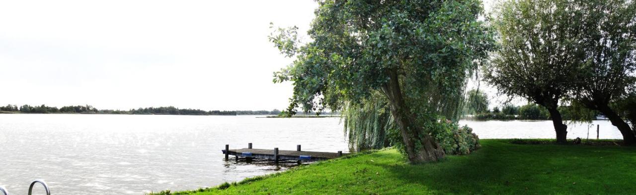Reeuwijkse Plassen エクステリア 写真